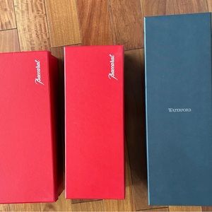 3 Collector boxes for staging